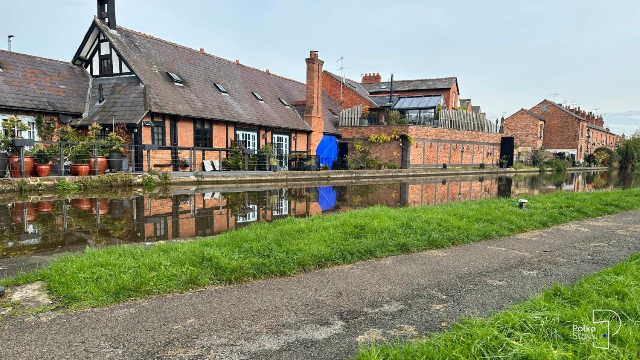 The Stables, Chester - Luxury Apartments By Polkastays Exterior photo